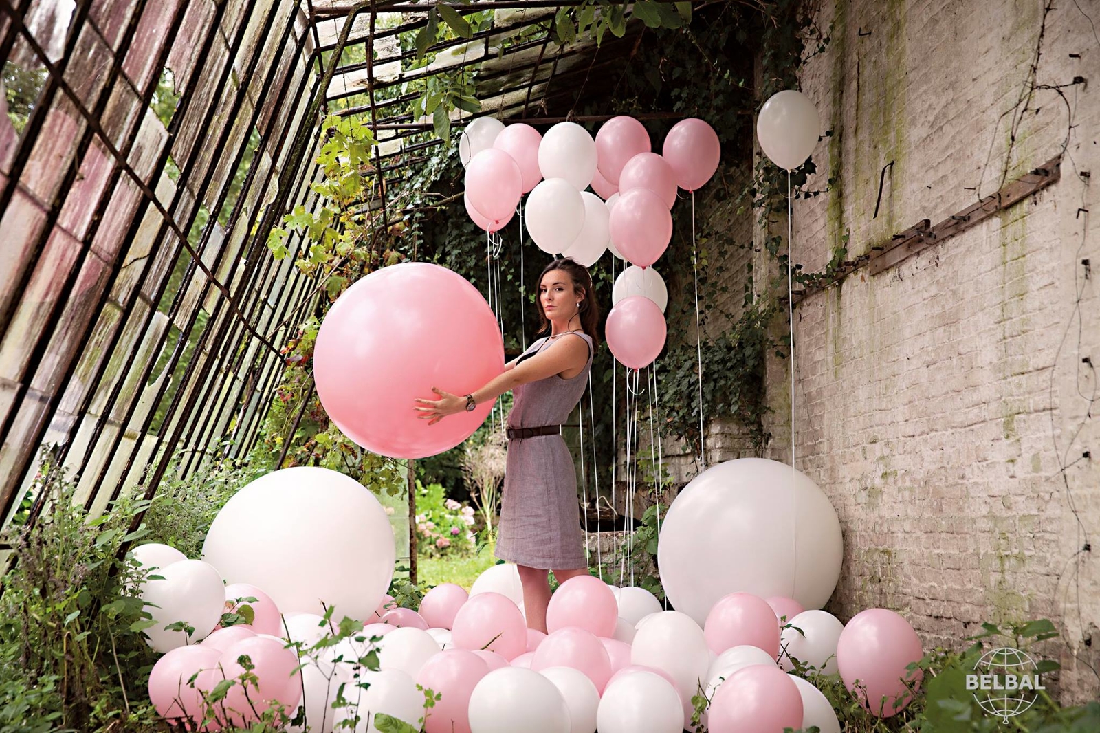 Balónek velký B250 004 Pink