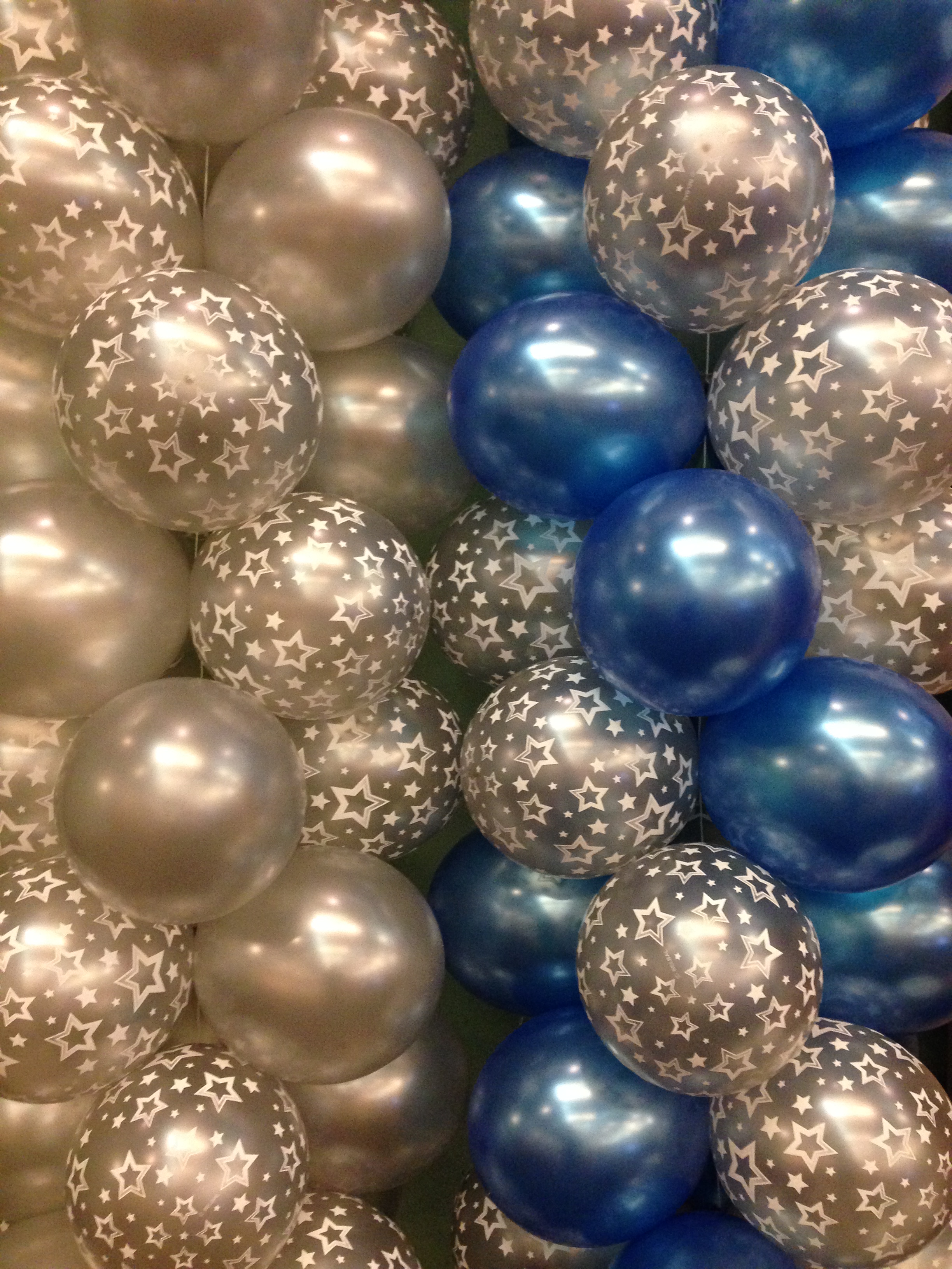 Balónek modrý metalický 065